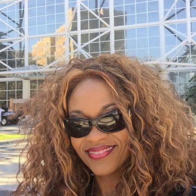 Profile Picture of Kim Lusk - Bassist (@kimlusk) on Twitter