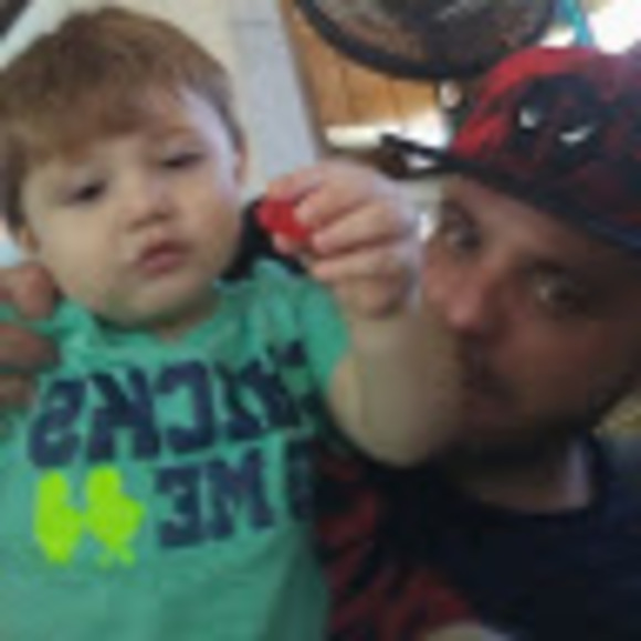 Profile Picture of Kyle Sams (@keezeykicks) on Poshmark