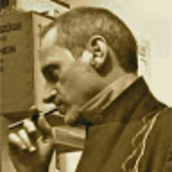 Profile Picture of Thomas Kenny (@thomasakenny) on Poshmark