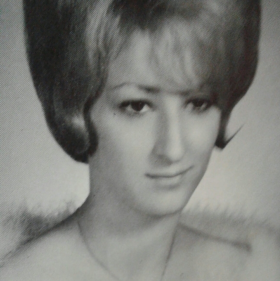 Profile Picture of Coyleen Striegel (@grandmacoy13) on Poshmark