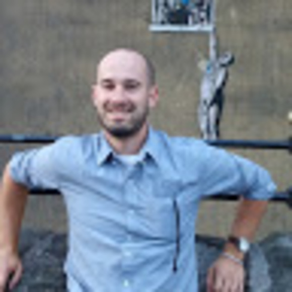 Profile Picture of Chris Kemly (@chris_bitterlk) on Poshmark