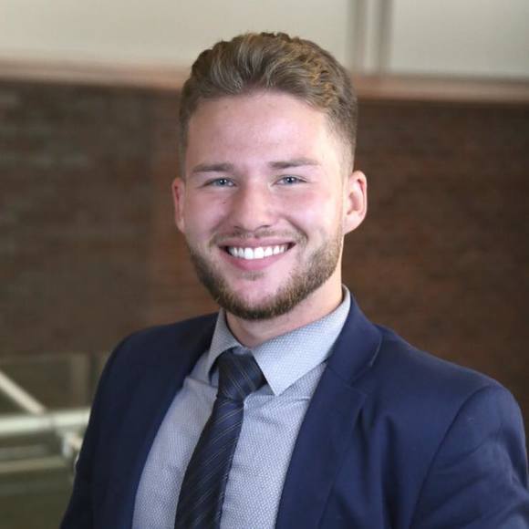 Profile Picture of Matthew Rogers (@matthewrogerss) on Poshmark