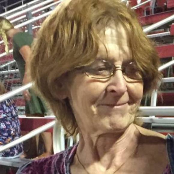 Profile Picture of Pamela Essary woods (@rn96p) on Poshmark