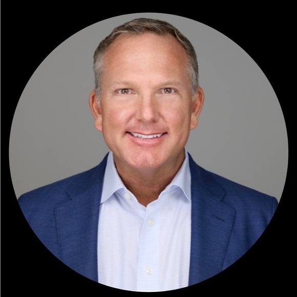 Profile Picture of James Travis (@jamestravis967) on Poshmark