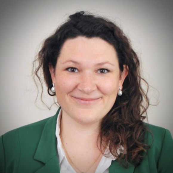 Alexandra De vogel - Poshmark Profile Picture of Alexandra De vogel (@adevogel763) on Poshmark