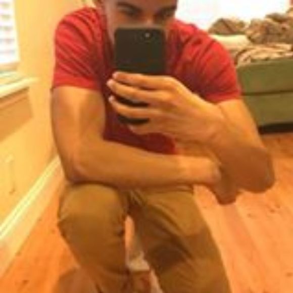 Profile Picture of Jeremy Daniel (@jeremydanielp) on Poshmark