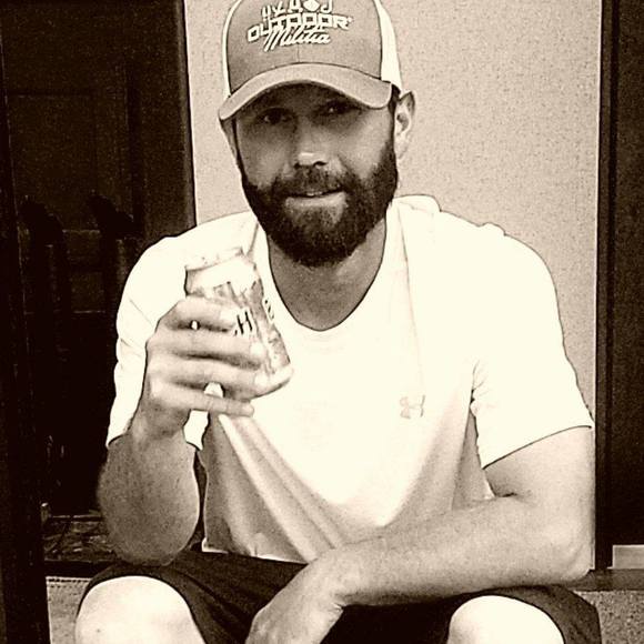 Profile Picture of Chad Moser (@chadmsr) on Poshmark