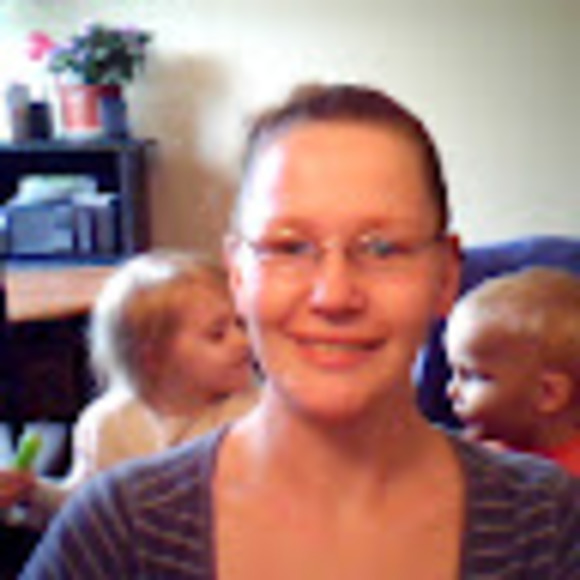 Profile Picture of Crystal Campolito (@cryscamp81) on Poshmark