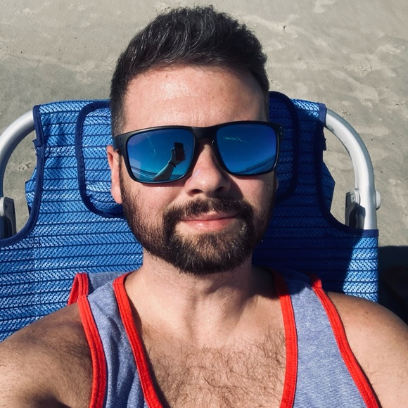 Travis Gaddy - Poshmark Profile Picture of Travis Gaddy (@tgaddy001) on Poshmark