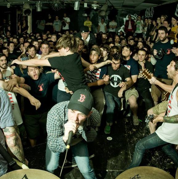 Profile Picture of Daniel Montanez (@danielmontanez) on Poshmark