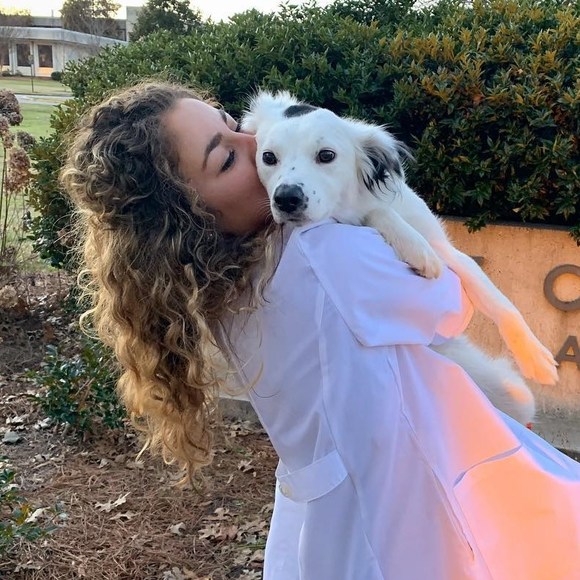 Profile Picture of Anna Schaffstein (@aschaff13) on Poshmark