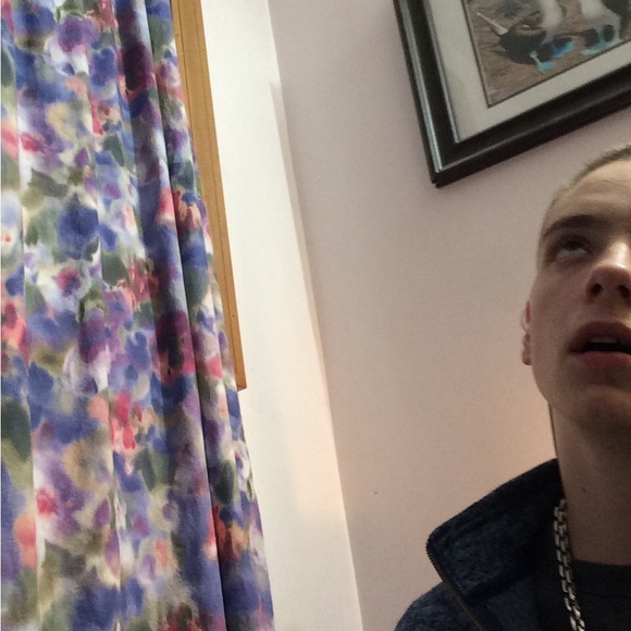 Profile Picture of Carter Morrison (@crator2) on Poshmark