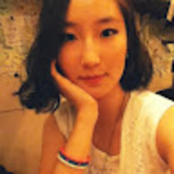 Profile Picture of Yoon ha Chung (@yoonha0214) on Poshmark