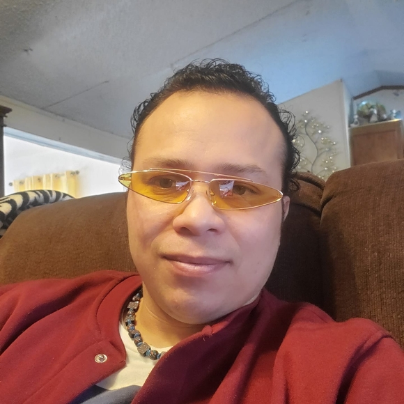 Profile Picture of Gerito Espiritu (@dumplinfry) on Poshmark