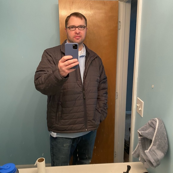 Profile Picture of Scott Pickett (@scott120479) on Poshmark