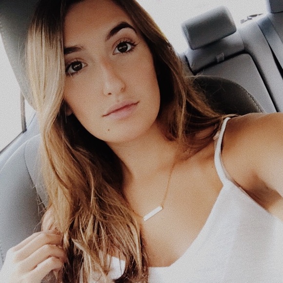 Profile Picture of Ella Schucker (@ellaschucker) on Poshmark