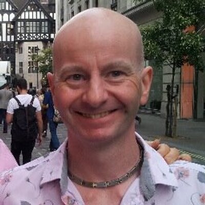 Profile Picture of Lee Mack (@LeeMack2000) on Twitter