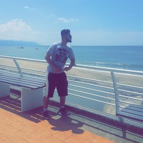 Profile Picture of Akif Khan (@akif_khan99) on Poshmark