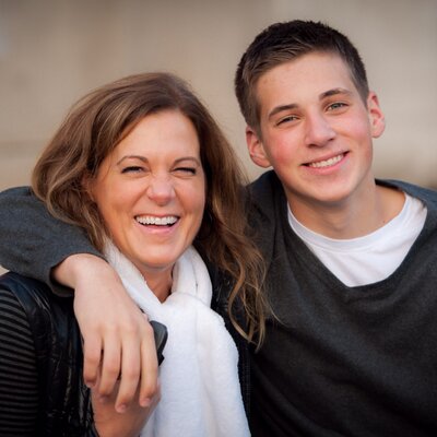 Profile Picture of Alec Foege (@alecfoege21) on Twitter