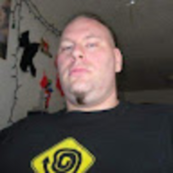 Profile Picture of Scott Brissette (@scottbrissette) on Poshmark