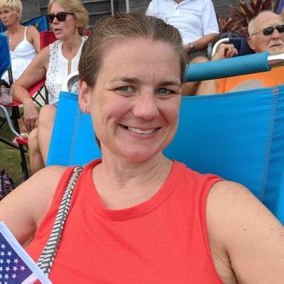 Profile Picture of Michelle Hamm (@KMSHammGrade5) on Twitter