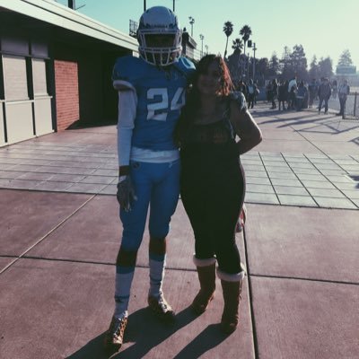 Profile Picture of Mario Jones (@Sleeezymar) on Twitter