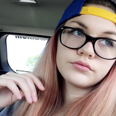 Profile Picture of Shelby Orr (@smolbeanshelby) on Twitter