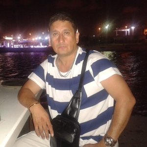 Profile Picture of Carlos Pezo (@carlospezo) on Myspace