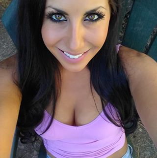 Profile Picture of Mollie McGee (@mollie.mcgee.790) on Facebook