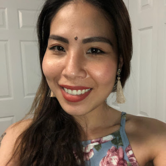 Profile Picture of Tu Thi (@tuminhthi) on Poshmark