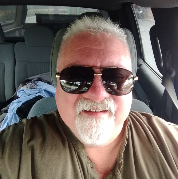 Profile Picture of Mike Gibson (@mdgibby62) on Poshmark