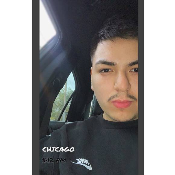 Profile Picture of Emilio Padilla (@emilio_padilla) on Poshmark