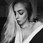 Profile Picture of 𝑺𝒐𝒍𝒂𝒏𝒈𝒆 𝒓𝒐𝒅𝒓𝒊𝒈𝒖𝒆𝒔 (@solangerodrigues.official) on Instagram