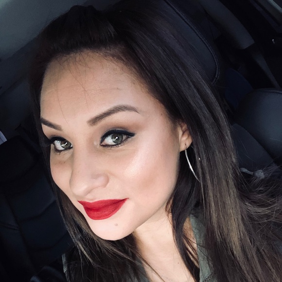 Profile Photo of Shirley Hernandez (@kaleyjr01) on Poshmark