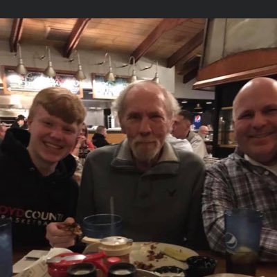 Profile Picture of Andrew Burkhart (@andrewtburkhart) on Twitter