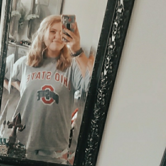 Profile Picture of Sophie Declerk (@sophdeclerk) on Poshmark