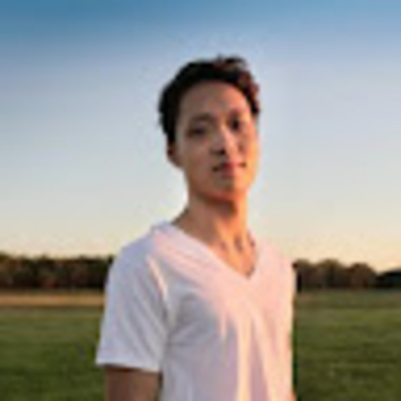 Profile Picture of Matthew Xu (@matthewxu) on Poshmark