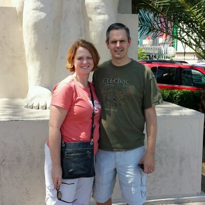 Profile Picture of Cindy McGlynn (@mamacmac30) on Twitter