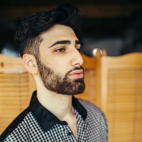 Profile Picture of David Suleimanov (@suliemanov) on Poshmark