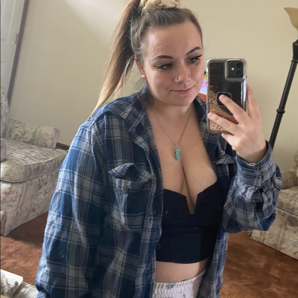 Profile Picture of Ocean Dicillo (@ocean_dicillo) on Poshmark