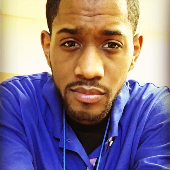 Profile Picture of Andre Hendricks (@adonyae) on Poshmark