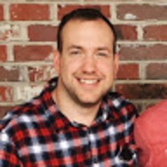 Profile Picture of Alex Hammond (@alexhammond876) on Poshmark