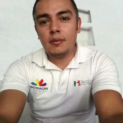 Profile Picture of Carlos Arciga (@hommemjc) on Twitter