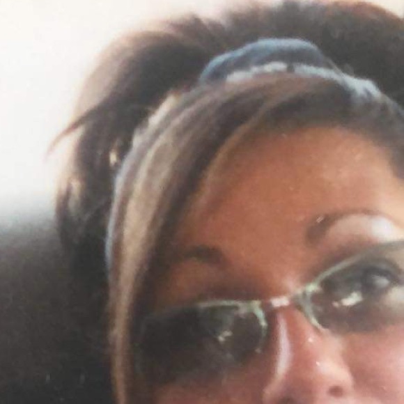 Profile Picture of Josephine Colosimo (@josephinecolosi) on Poshmark