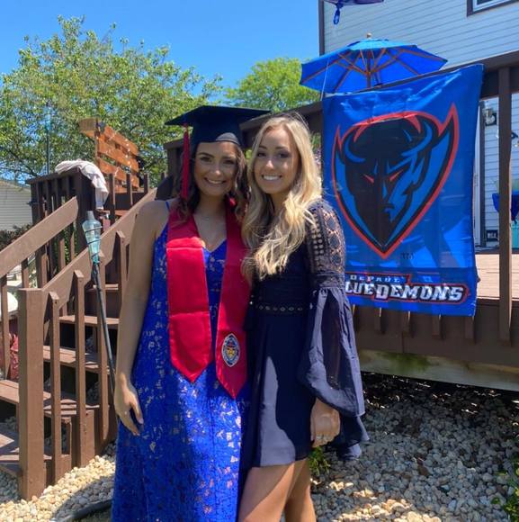 Profile Picture of Rachel Felice (@rrayfelice12) on Poshmark