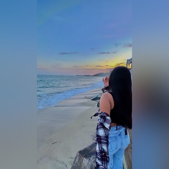 Isabel Antonio - Poshmark Profile Picture of Isabel Antonio (@isabelantoniio) on Poshmark