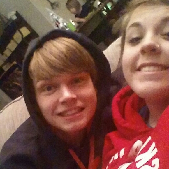 Profile Picture of Danielle Quantie (@danison) on Poshmark