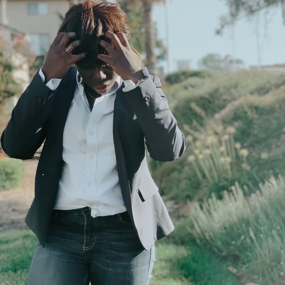 Profile Picture of Marcia Amponsah (@ciacloset) on Poshmark