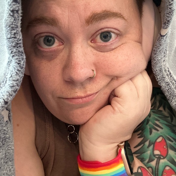 Profile Picture of Jennifer Hirchert (@jhirchert) on Poshmark