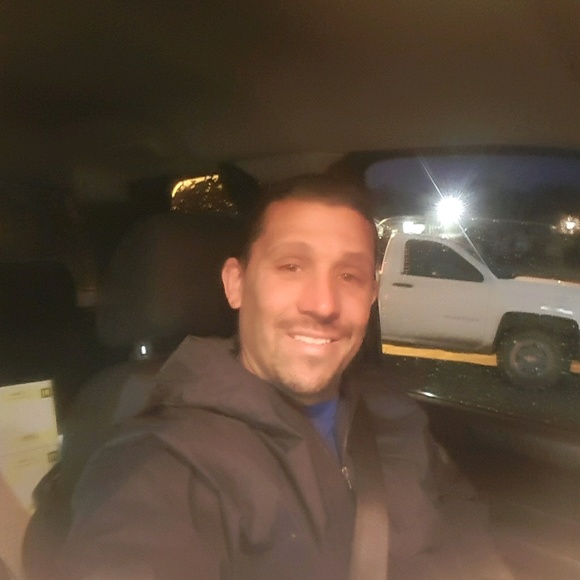 Profile Picture of Bobby Doolan (@bdoolan33) on Poshmark